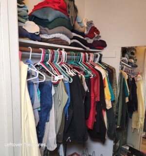 x420- Contents of Both Master Closets. Womens Clothing. Size XL, L. Shoes: 8-9