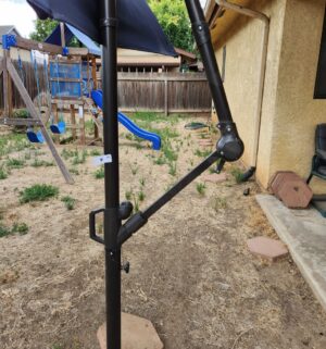y4- 15ft patio cantilever umbrella - Image 3
