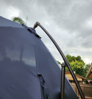 y4- 15ft patio cantilever umbrella - Image 4