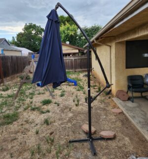 y4- 15ft patio cantilever umbrella - Image 6