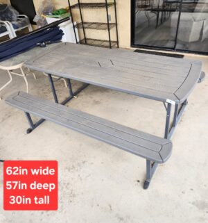 y8- COSCO 6 ft. Folding Picnic Table
