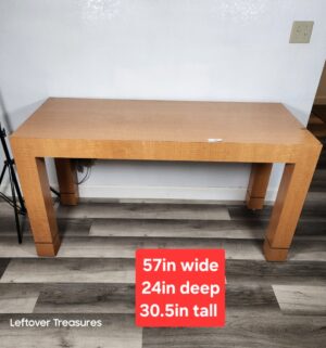 y22- Sofa Entry Table