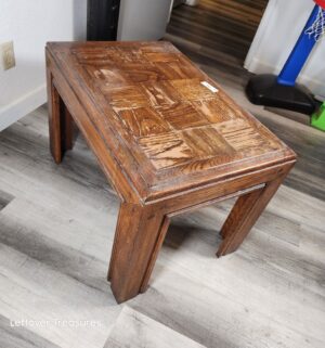 y26- Wooden End Table - Image 3
