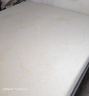 y37- Kingsdown Series 8000. King Mattress 76x80. Mattress ONLY. NO BASE. 1 Side is Plush, 1 Side is FIRM - Image 6