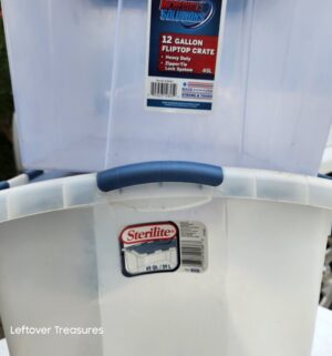y52- 2 large totes - Image 2