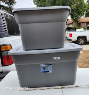 y53- Sterilite Totes