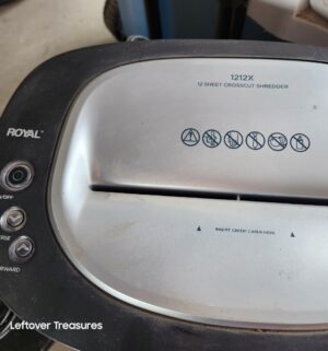 y67- Royal 1212x paper shredder. Tested/works - Image 2