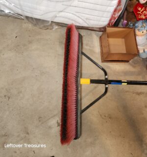 y75- 24 inch push broom - Image 2