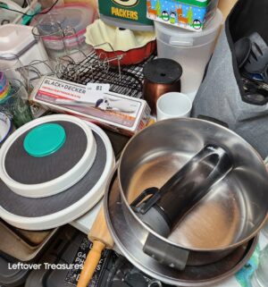 y81- misc kitchen items - Image 3