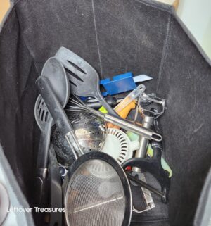 y81- misc kitchen items - Image 4