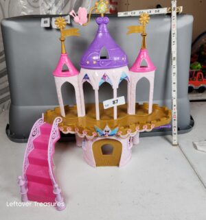 y87- My Little Pony Princess Wedding Castle playset - Image 1