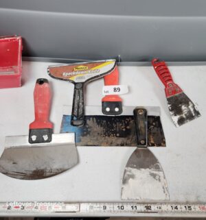 y89- drywall finishing tools - Image 1