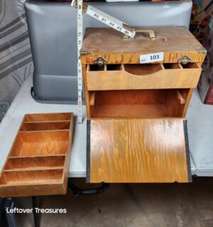 y103- vintage wooden storage box - Image 2