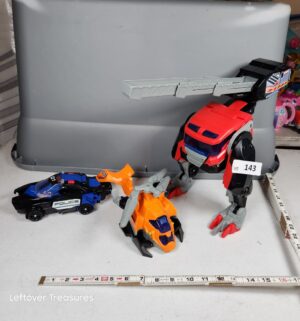 y143- VTech Switch & Go Dinos 3-in-1 Rescue Rex vehicles - Image 1