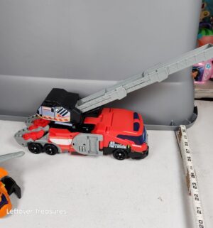 y143- VTech Switch & Go Dinos 3-in-1 Rescue Rex vehicles - Image 2