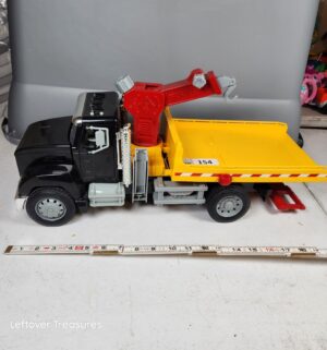 y154- Driven by Battat Large Toy Tow Truck - Image 1