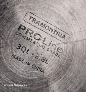 y159- Tramontina ProLine Commercial Grade Mixing Bowls, 1 vintage bowl - Image 3