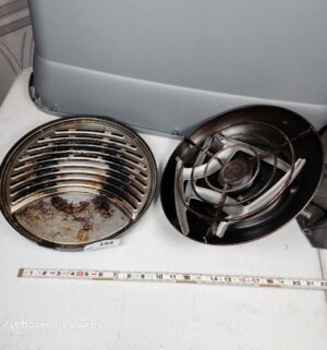 y164- Coleman RoadTrip Party Grill - Image 1