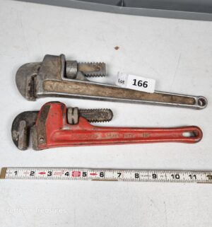 y166- 2 Pipe Wrenches - Image 1