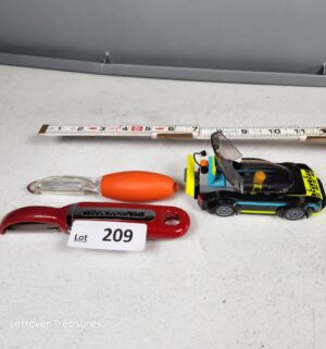 y209- Peelers, lego Car - Image 1