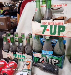 b10- vintage bottle collection w/ 7up carry cases - Image 3