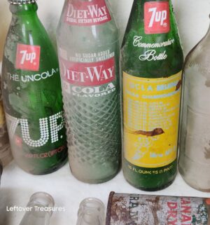 b11- vintage bottle collection w/ coca cola carry case - Image 3