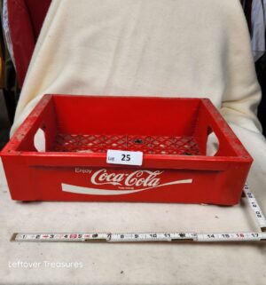 b25- 1970s red plastic Coca-Cola soda pop bottle carrier crate