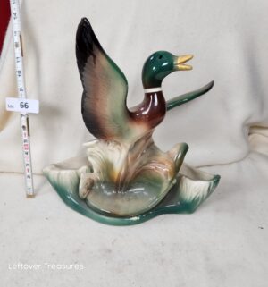 b66- 1950s Lane & Co. Mallard Duck TV lamp