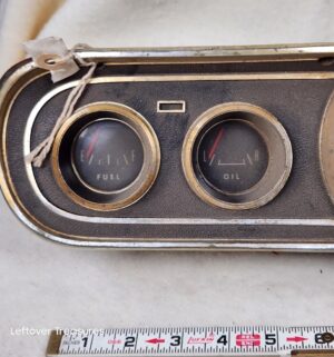 b68- 1966 Ford Mustang 5-gauge instrument cluster featuring a 140 MPH speedometer - Image 3