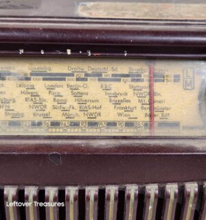 b72- Telefunken Bajazzo U radio from 1954 - Image 3