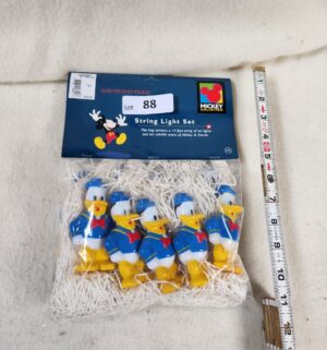 b88- donald duck light strings
