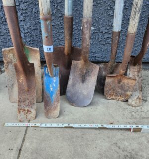 y10- Garden Shovels