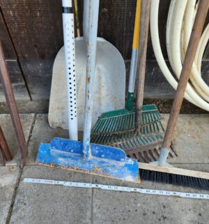 y31- misc yard tools