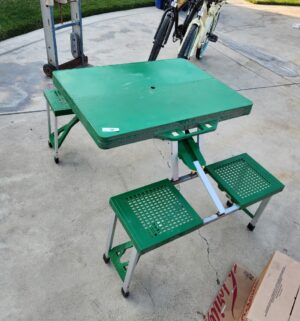 y48- vintage portable camping picnic table - Image 2
