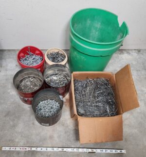 y58- various nails - Image 1