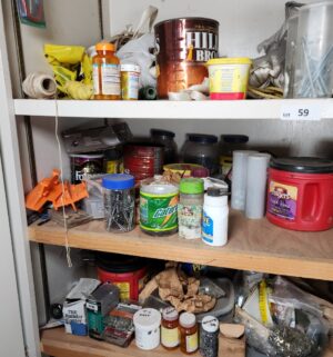 y59- Contents of the supply closet - Image 2
