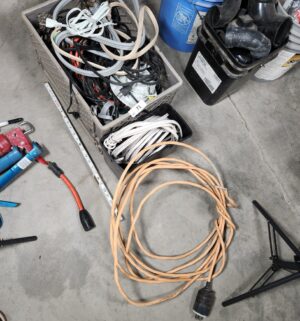 y71- scrap wire and good cords - Image 1