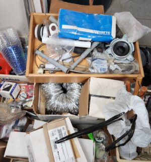 y76- HUGE Pile of useful hardware, and items - Image 5