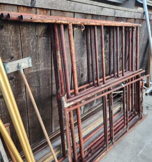 y83- vintage scaffolding system - Image 5