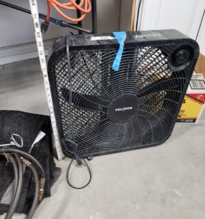 y100- pelonis box fan - Image 1