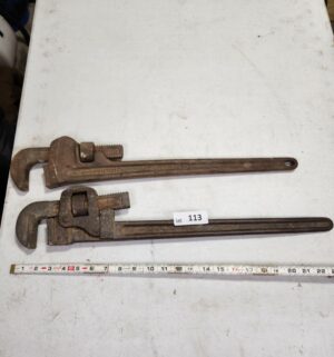 y113- 24 inch pipe wrenches - Image 1