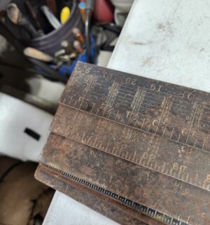y124- vintage squares - Image 2