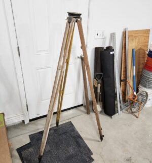 y131- Keuffel & Esser (K&E) Builders Transit Level - Image 5