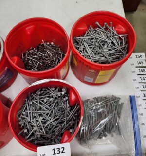 y132- tins of nails - Image 3