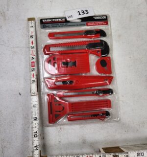 y133- cutting tool kit - Image 1