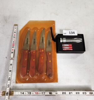 y134- knives, flash light - Image 1