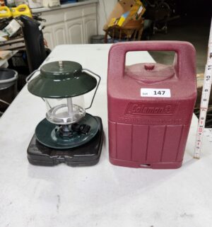 y147- coleman propane lantern - Image 1