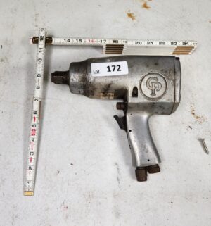 y172- 1/2 in drive impact wrench - Image 1