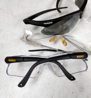 y178- goggles - Image 2