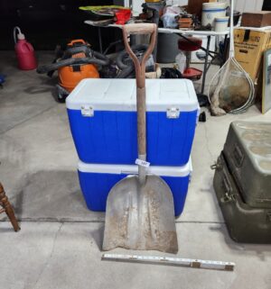y187- aluminum shovel - Image 1